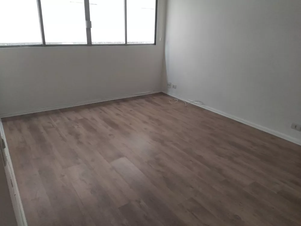 Apartamento para alugar com 2 quartos, 70m² - Foto 4