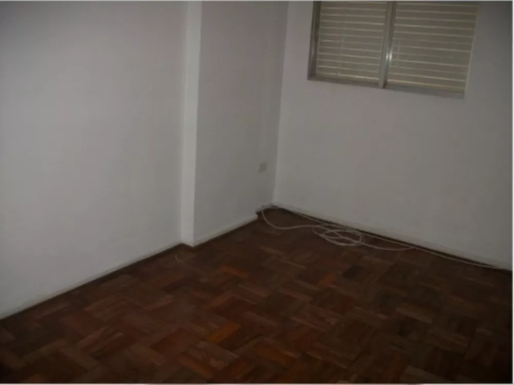 Apartamento para alugar com 2 quartos, 70m² - Foto 3