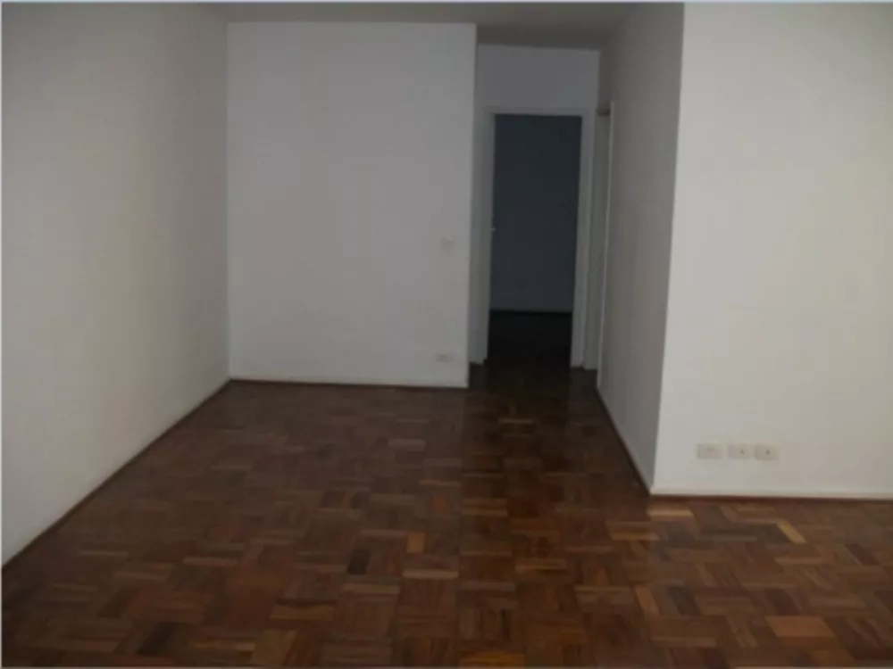 Apartamento para alugar com 2 quartos, 70m² - Foto 7