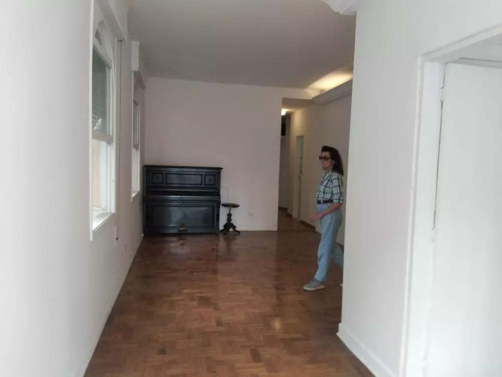 Apartamento à venda com 3 quartos, 119m² - Foto 3