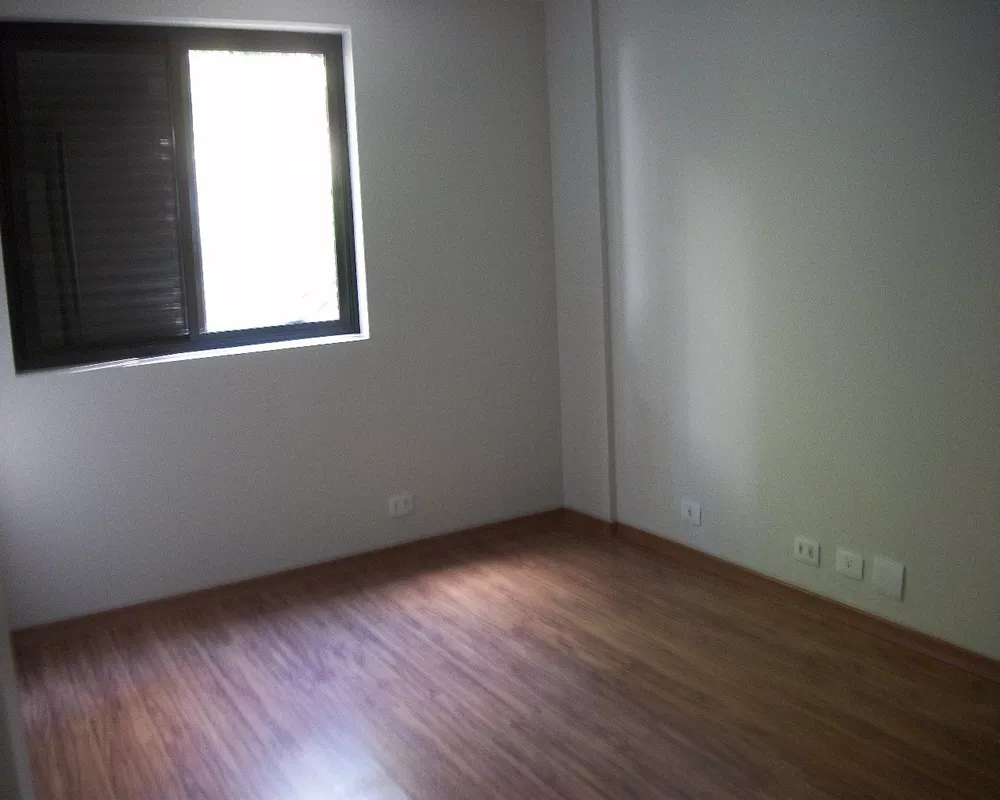 Apartamento para alugar com 2 quartos, 85m² - Foto 8