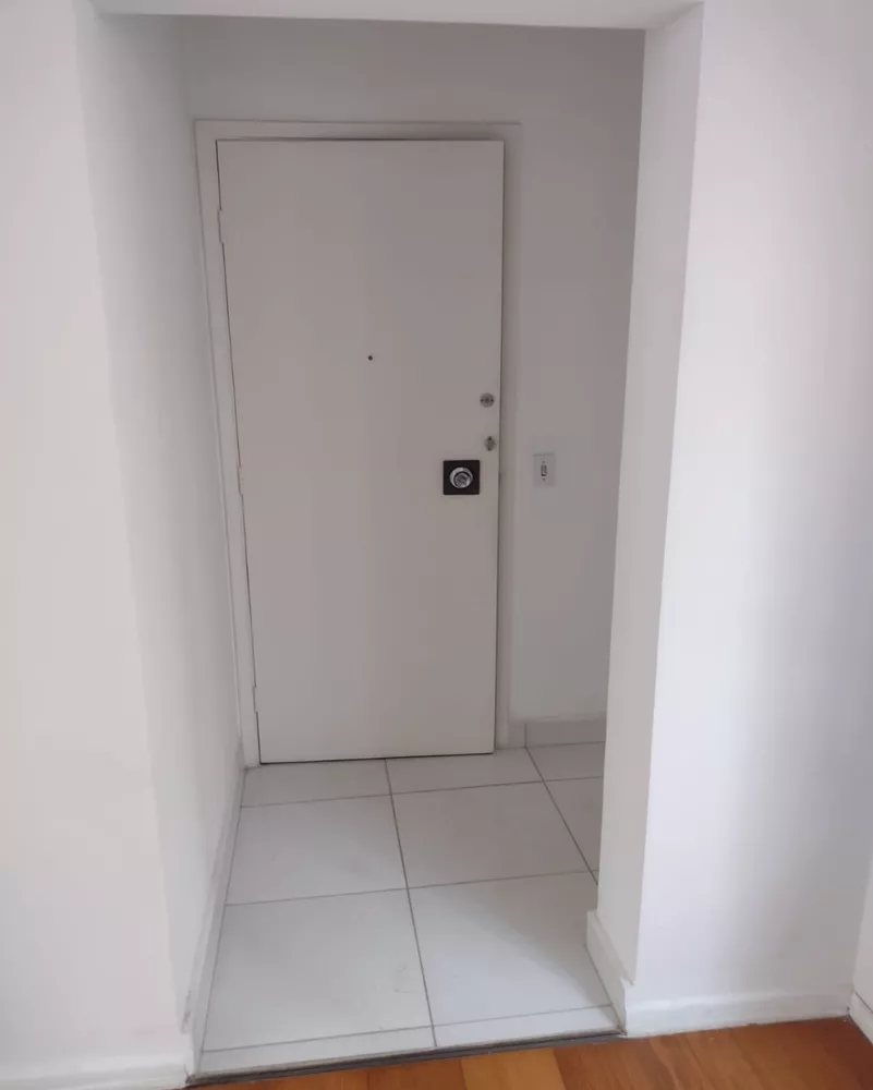 Apartamento para alugar com 3 quartos, 157m² - Foto 1