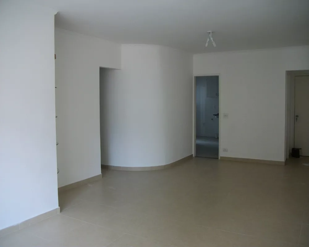 Apartamento para alugar com 2 quartos, 110m² - Foto 4