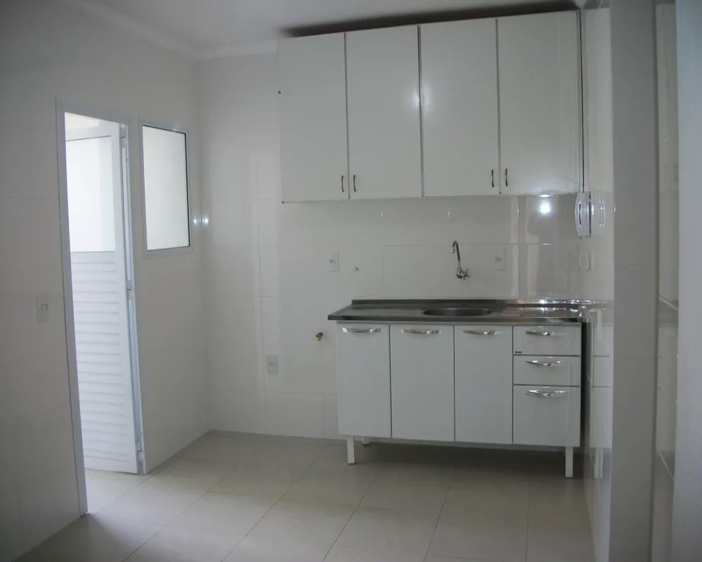 Apartamento para alugar com 2 quartos, 110m² - Foto 5