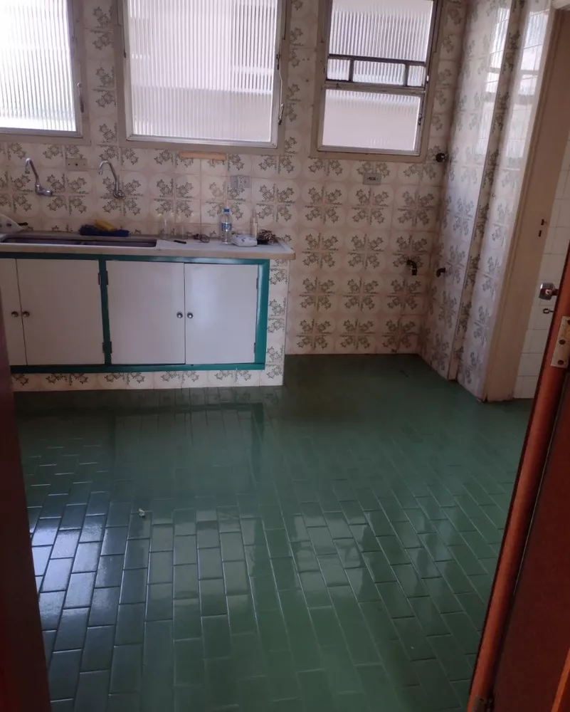 Apartamento à venda com 3 quartos, 100m² - Foto 2