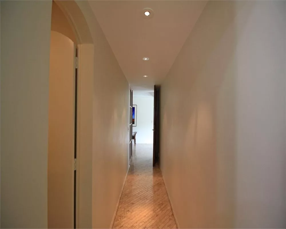 Apartamento à venda com 4 quartos, 276m² - Foto 6