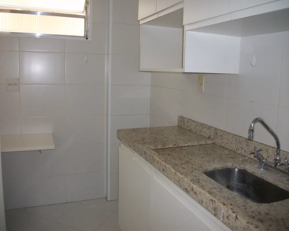 Apartamento para alugar com 2 quartos, 90m² - Foto 2