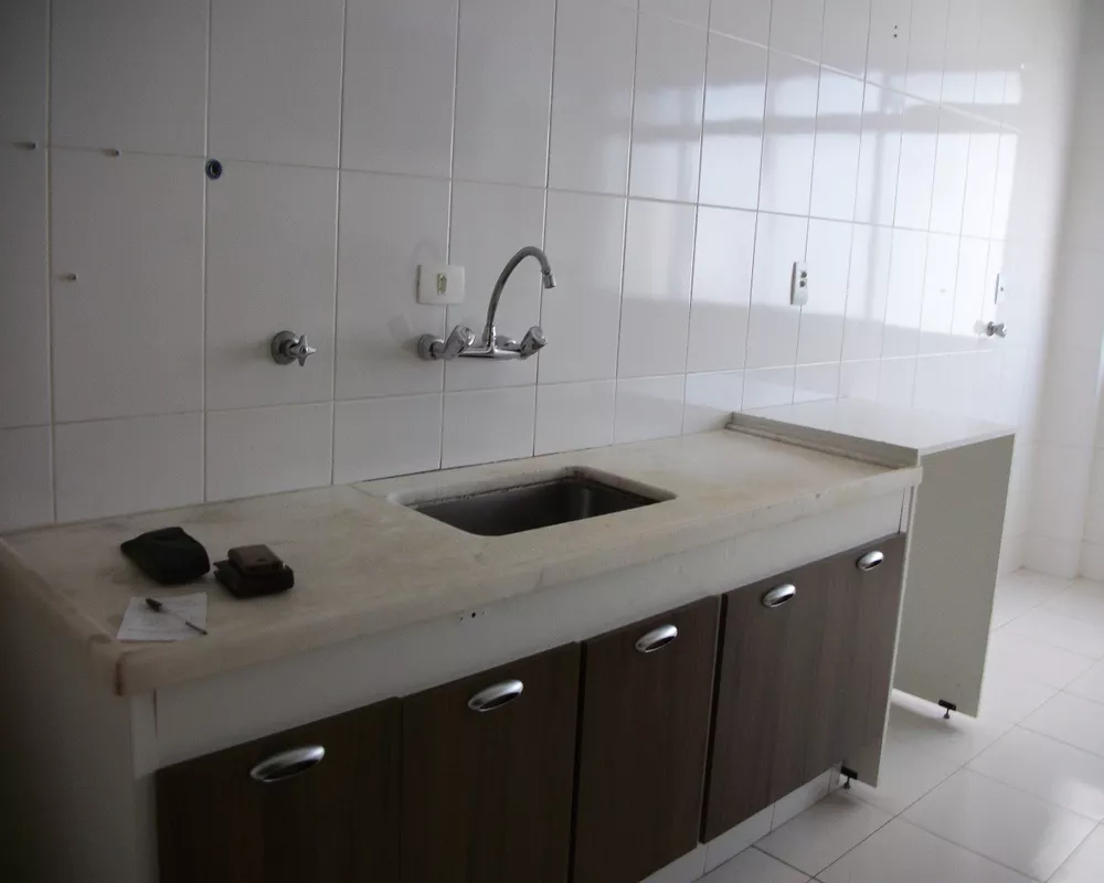 Apartamento para alugar com 2 quartos, 100m² - Foto 2