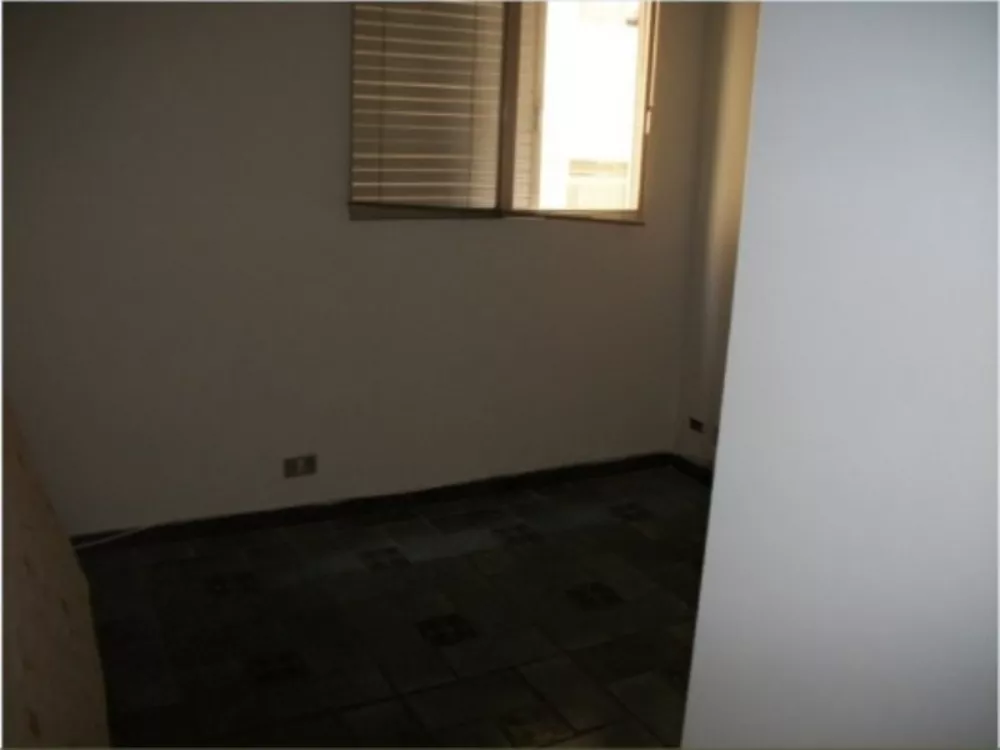 Apartamento para alugar com 2 quartos, 70m² - Foto 3