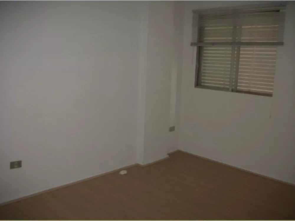 Apartamento para alugar com 2 quartos, 70m² - Foto 4