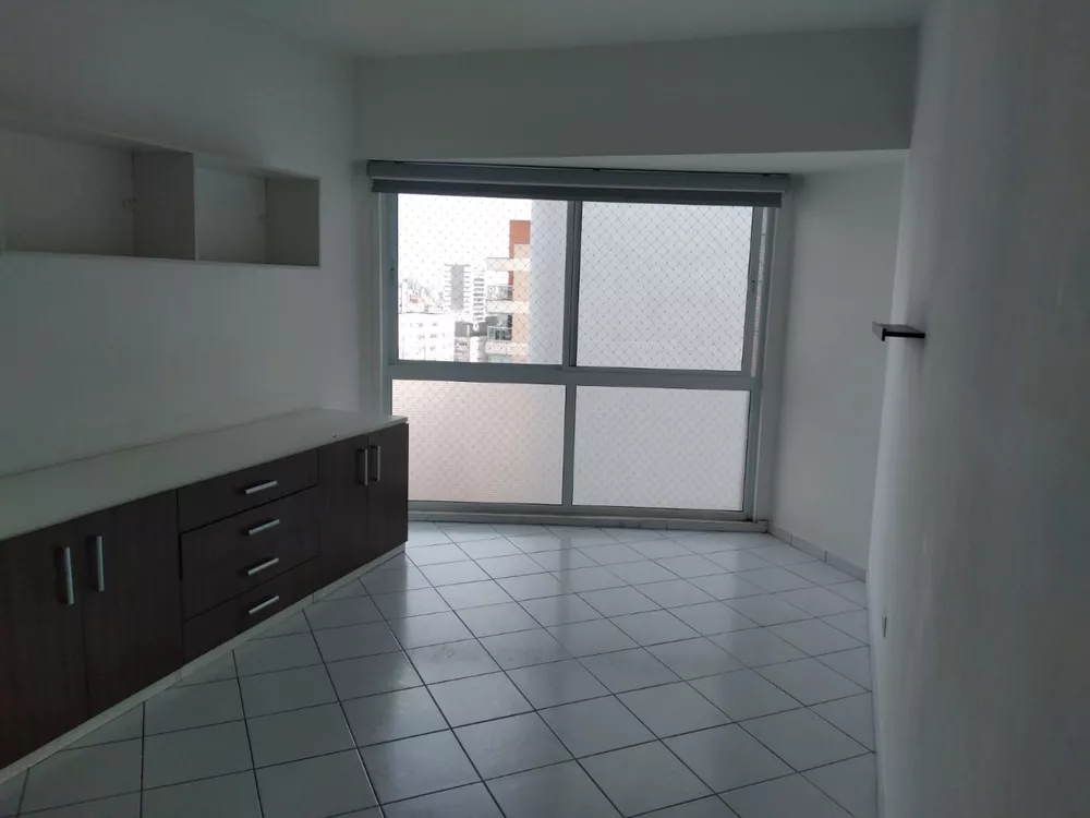 Apartamento para alugar com 1 quarto, 50m² - Foto 4