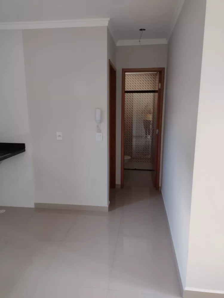 Apartamento à venda com 1 quarto, 32m² - Foto 2