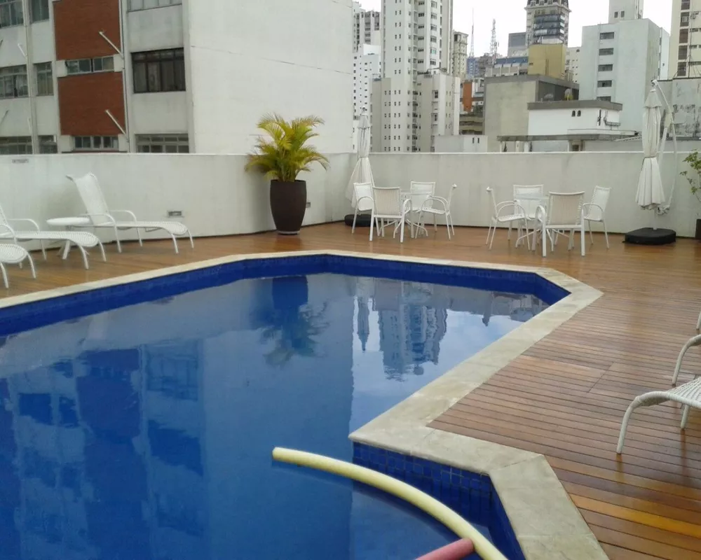 Apartamento para alugar com 2 quartos, 75m² - Foto 11