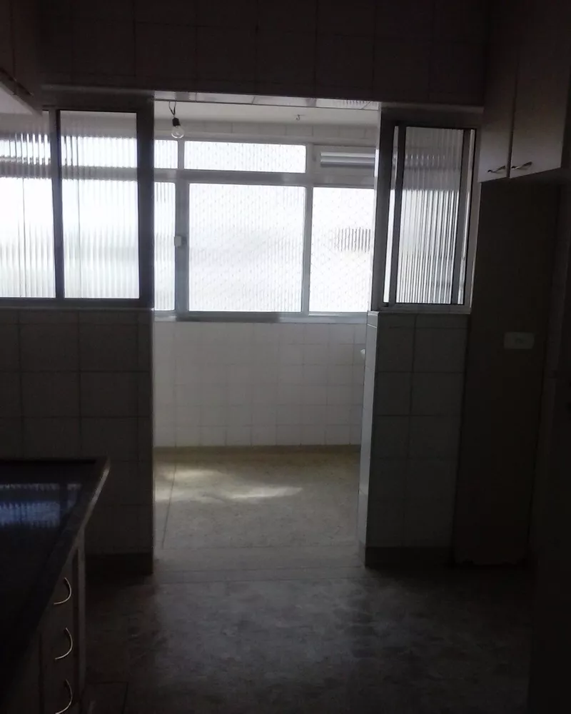 Apartamento para alugar com 3 quartos, 110m² - Foto 4