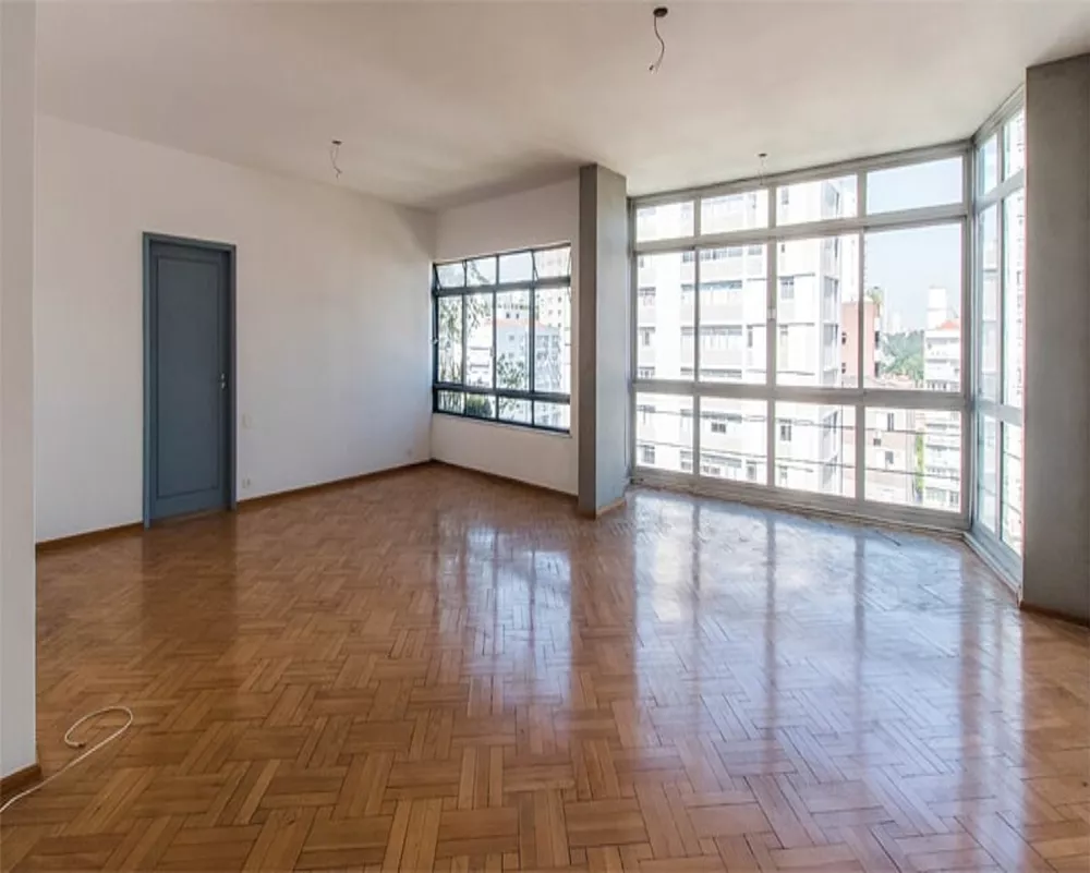 Apartamento à venda com 3 quartos, 275m² - Foto 2