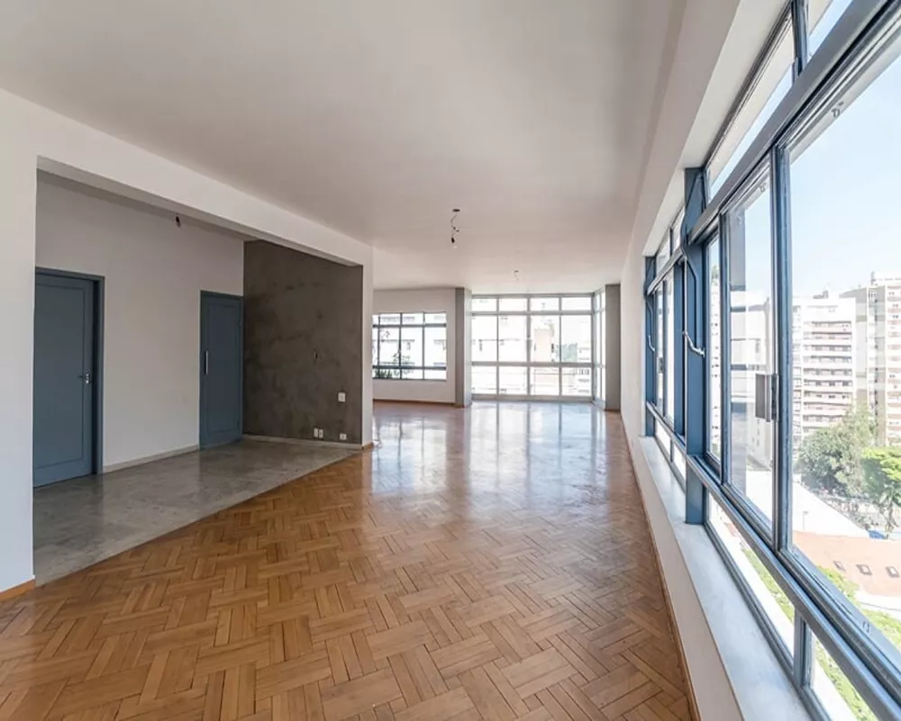 Apartamento à venda com 3 quartos, 275m² - Foto 1