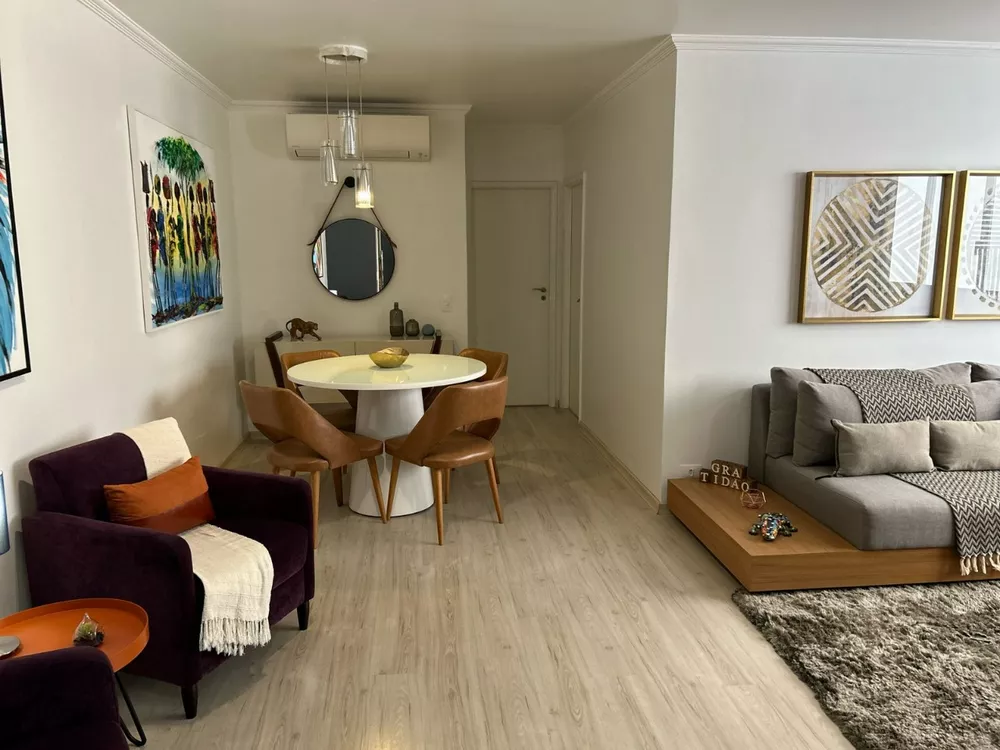 Apartamento à venda com 2 quartos, 68m² - Foto 1