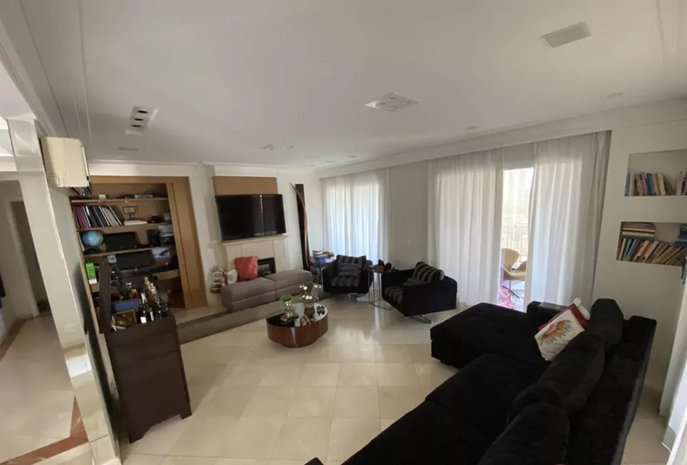 Apartamento à venda com 4 quartos, 250m² - Foto 1