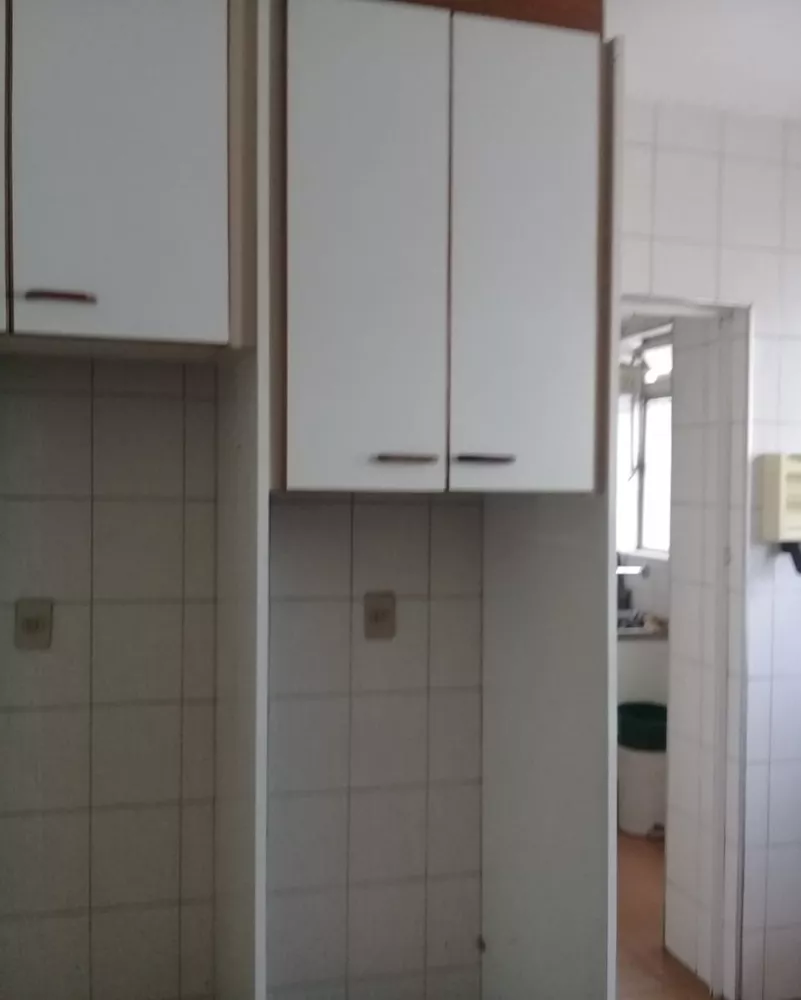 Apartamento à venda com 3 quartos, 110m² - Foto 3