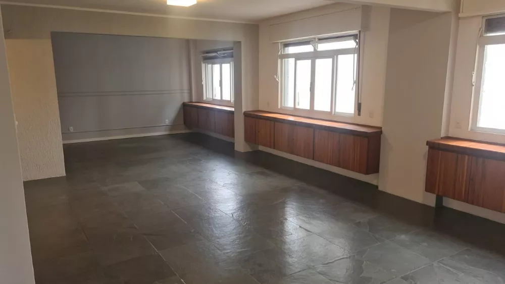 Apartamento para alugar com 2 quartos, 132m² - Foto 1