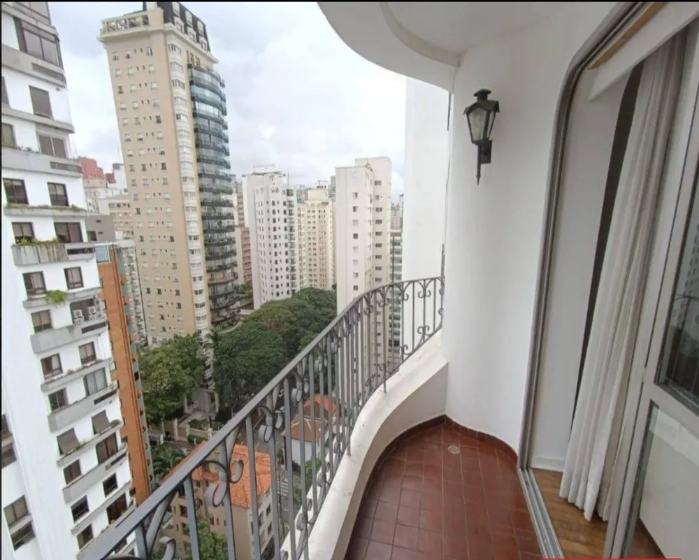 Apartamento para alugar com 3 quartos, 155m² - Foto 1