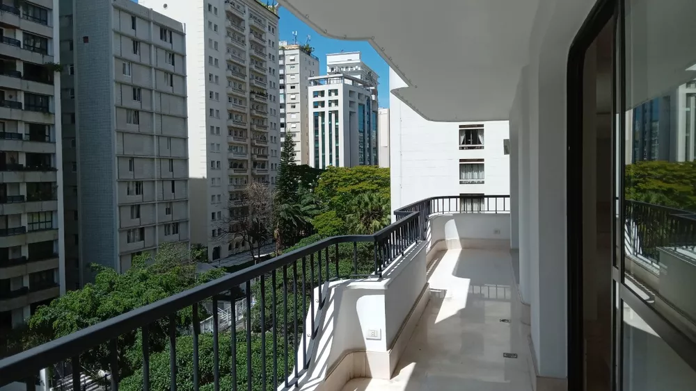 Apartamento para alugar com 3 quartos, 293m² - Foto 1