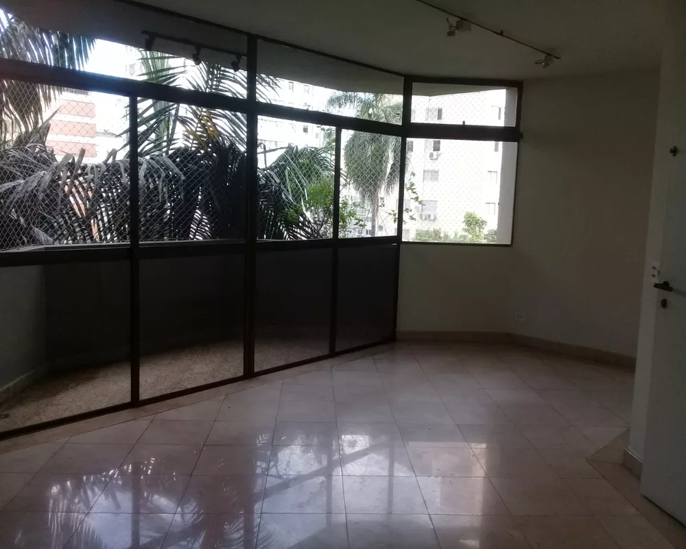 Apartamento para alugar com 2 quartos, 120m² - Foto 1