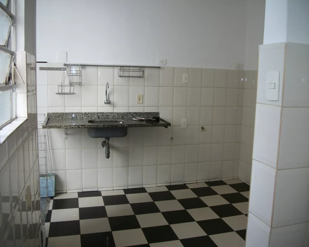 Apartamento para alugar com 3 quartos, 90m² - Foto 2