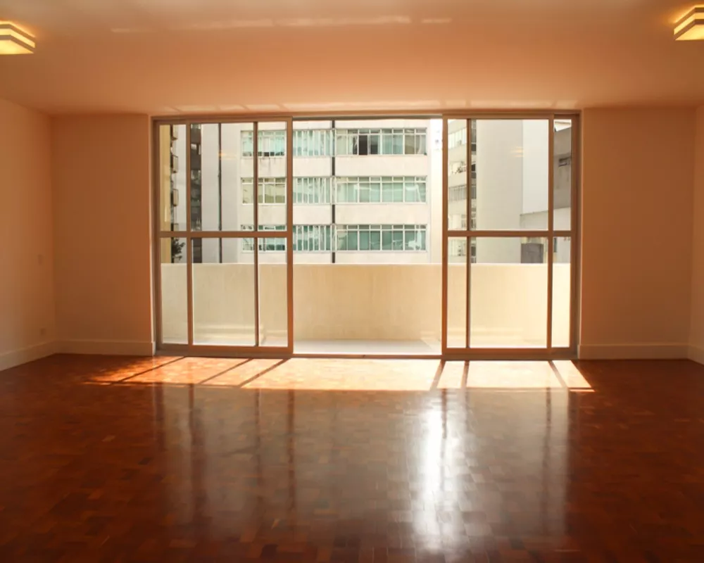 Apartamento à venda com 3 quartos, 260m² - Foto 2