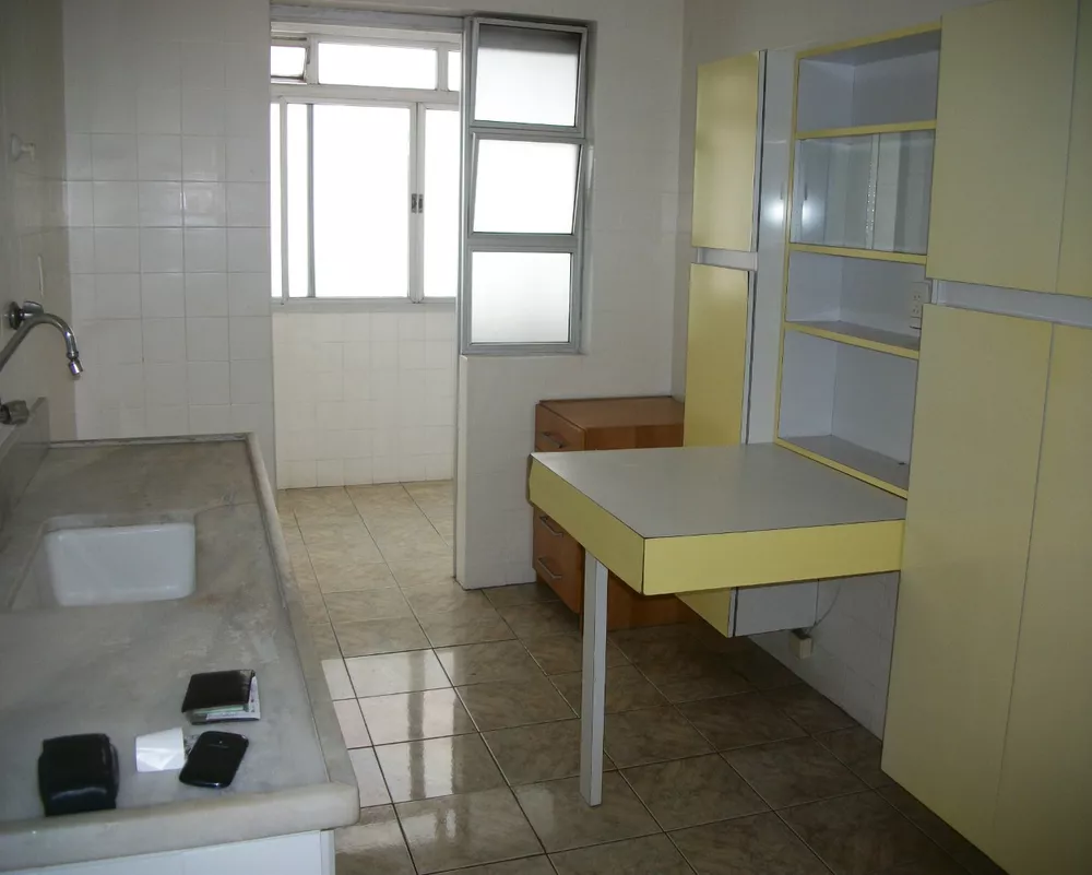 Apartamento para alugar com 2 quartos, 97m² - Foto 2