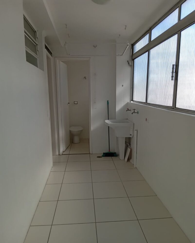 Apartamento para alugar com 2 quartos, 94m² - Foto 8