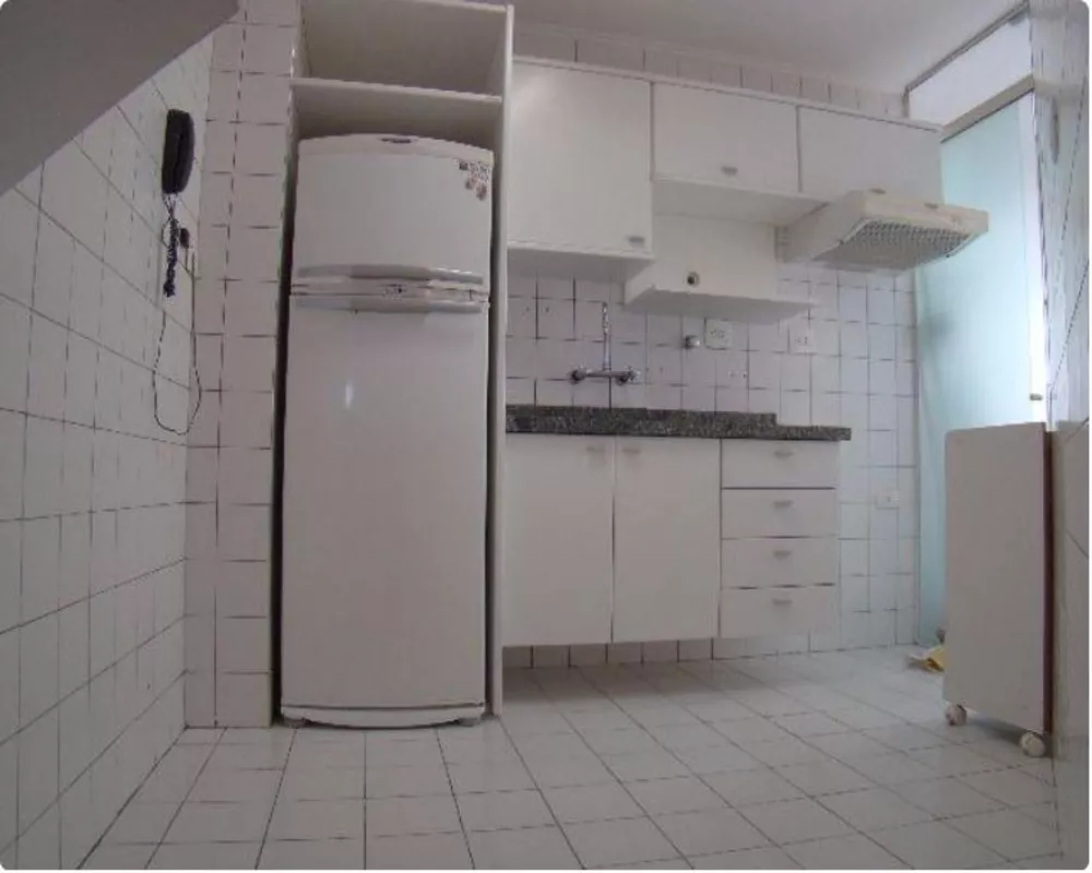 Apartamento para alugar com 1 quarto, 76m² - Foto 2