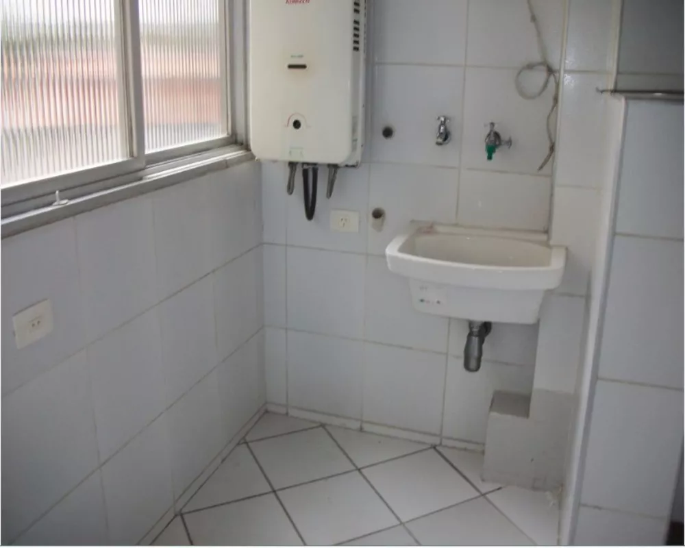 Apartamento para alugar com 2 quartos, 130m² - Foto 4