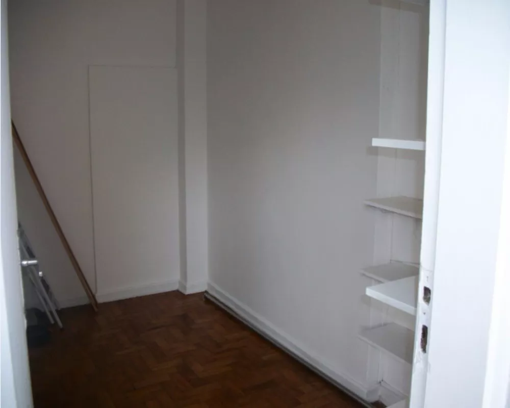 Apartamento para alugar com 2 quartos, 130m² - Foto 2