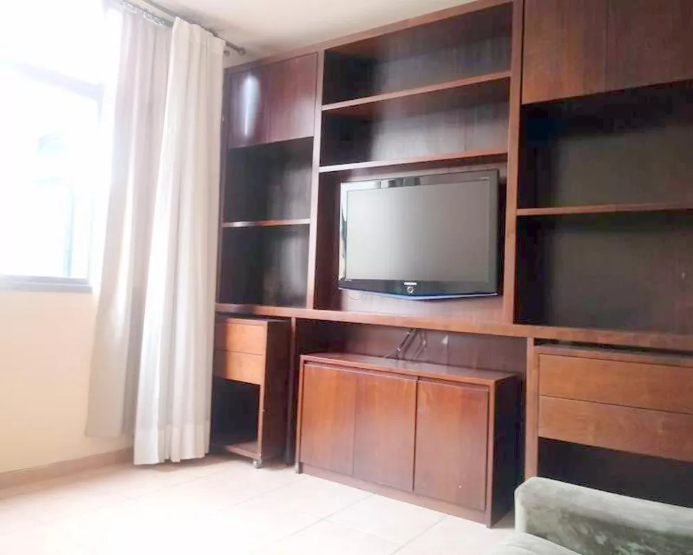 Apartamento para alugar com 3 quartos, 135m² - Foto 8