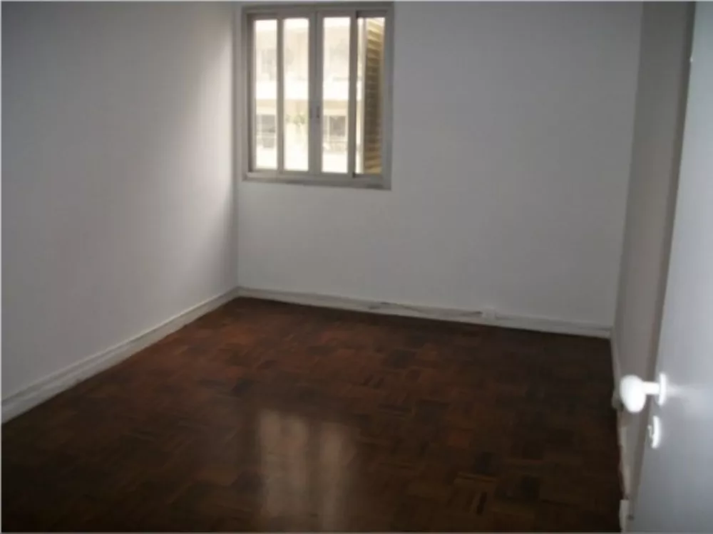 Apartamento para alugar com 3 quartos, 110m² - Foto 10