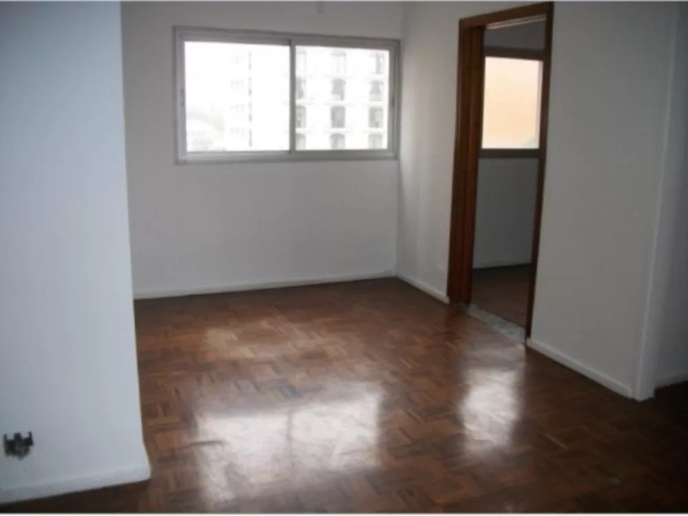 Apartamento para alugar com 3 quartos, 110m² - Foto 1