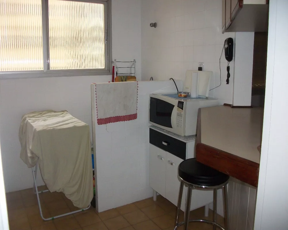 Apartamento para alugar com 1 quarto, 50m² - Foto 2