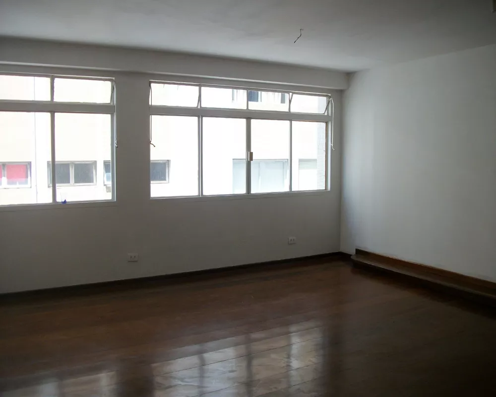 Apartamento à venda com 3 quartos, 140m² - Foto 2