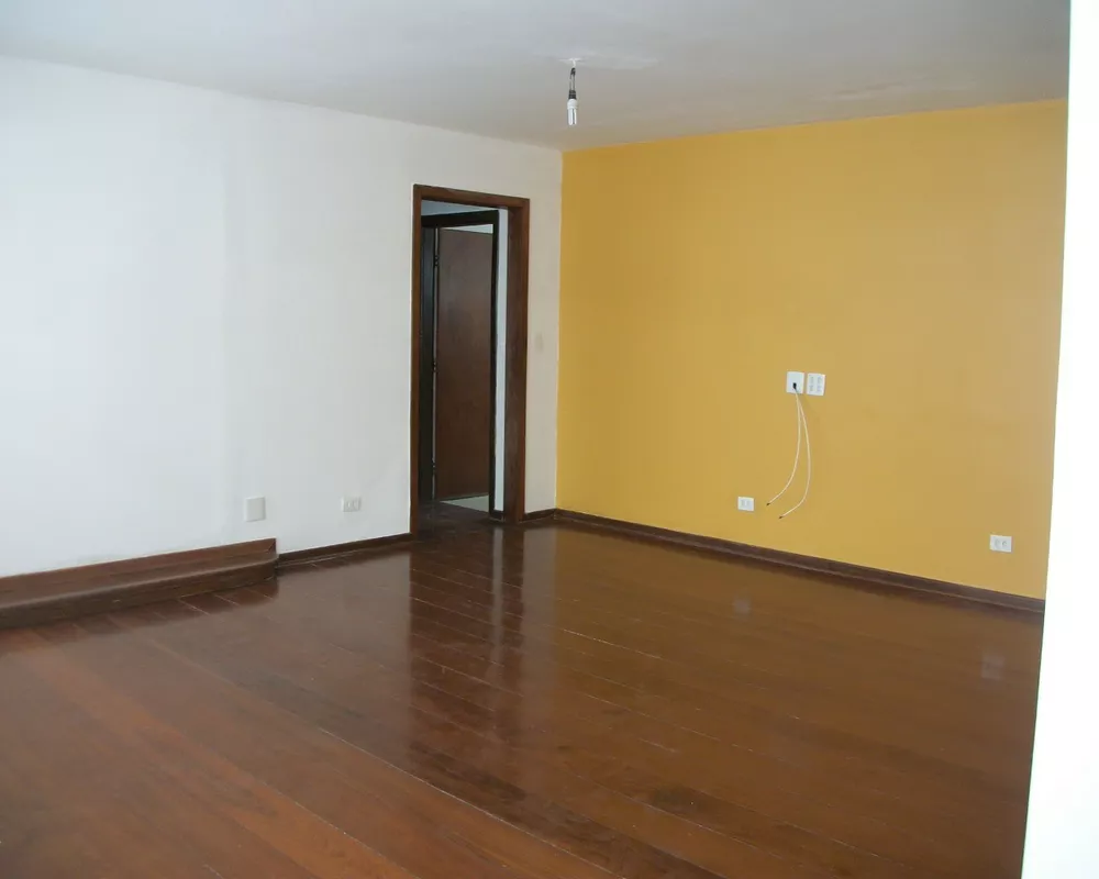 Apartamento à venda com 3 quartos, 140m² - Foto 3