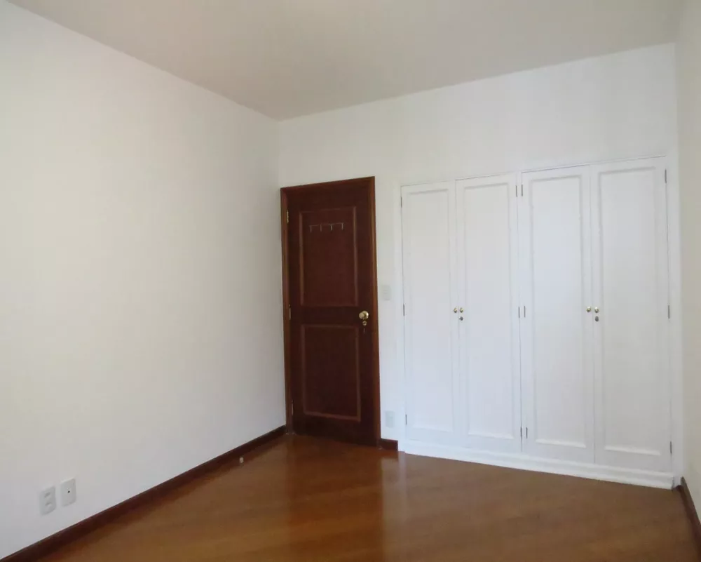 Apartamento para alugar com 2 quartos, 97m² - Foto 4