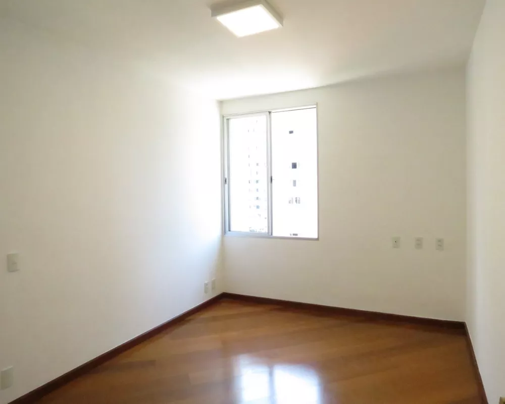 Apartamento para alugar com 2 quartos, 97m² - Foto 2