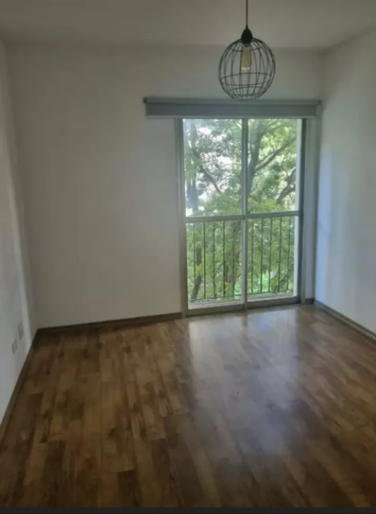 Apartamento à venda com 1 quarto, 37m² - Foto 2