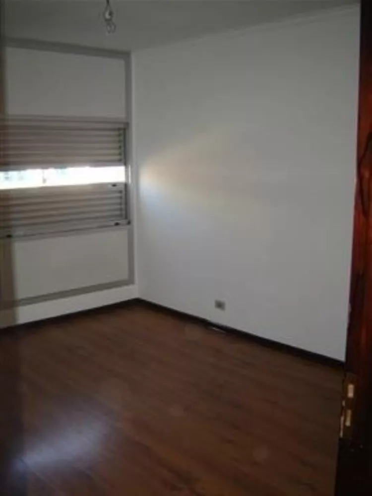 Apartamento à venda com 3 quartos, 140m² - Foto 1