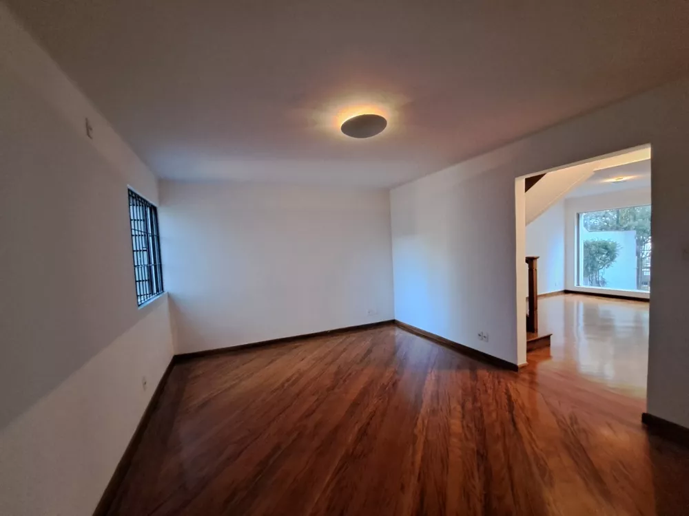 Prédio Inteiro para alugar com 3 quartos, 120m² - Foto 4