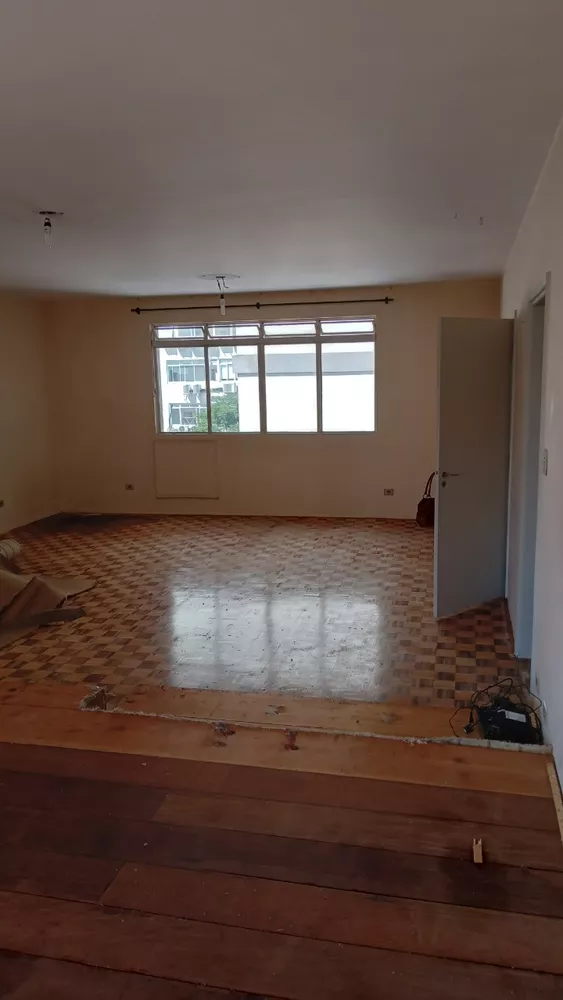 Apartamento à venda com 3 quartos, 205m² - Foto 4