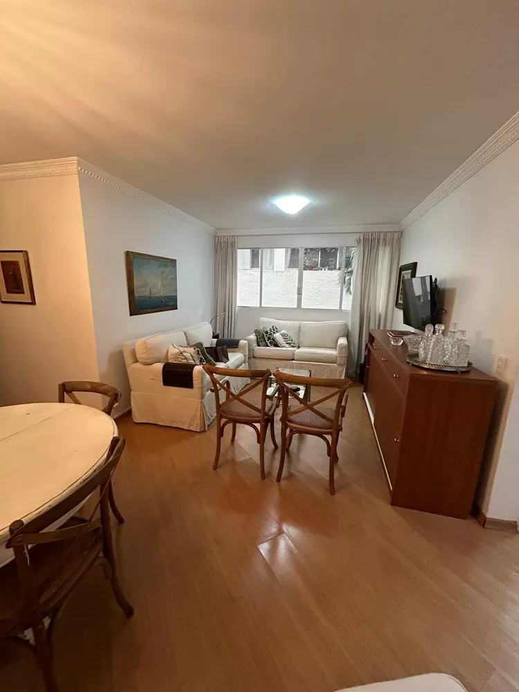 Apartamento à venda com 2 quartos, 70m² - Foto 1