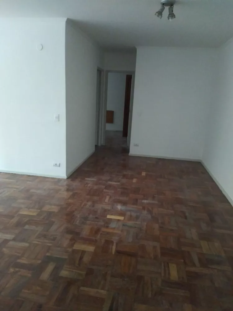 Apartamento para alugar com 2 quartos, 70m² - Foto 4