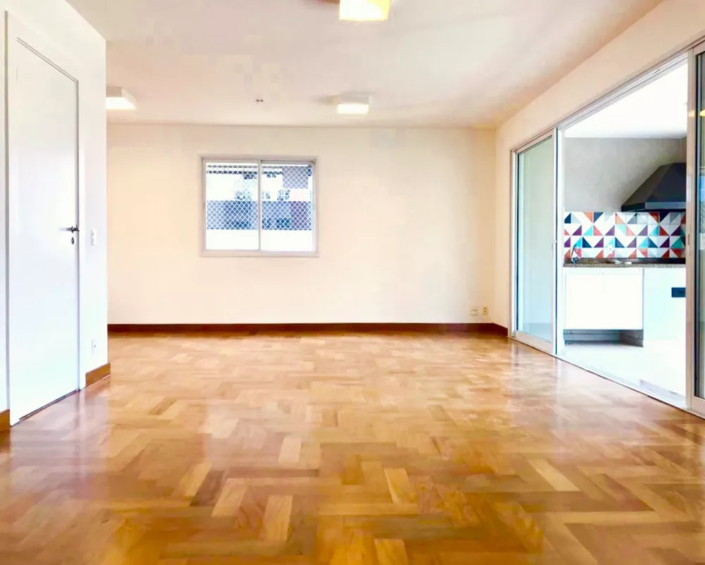 Apartamento para alugar com 3 quartos, 203m² - Foto 2