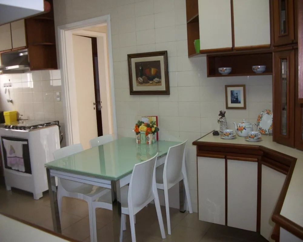 Apartamento para alugar com 3 quartos, 160m² - Foto 4